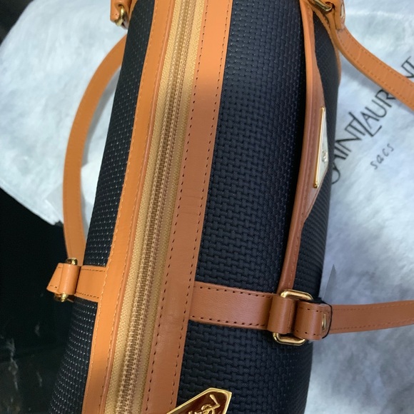 YSL Handbag - Picture 7 of 8